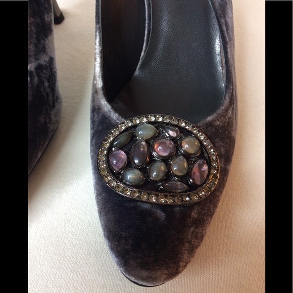 Stuart Weitzman velvet slingback heels Sz 7 1/2 M - Picture 6 of 15